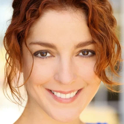  Megan Hayes