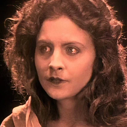  Yvonne Sergyl