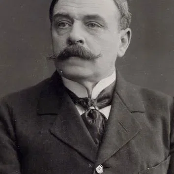  Octave Mirbeau