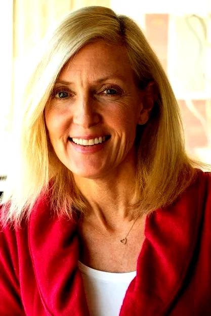  Lynne Langdon
