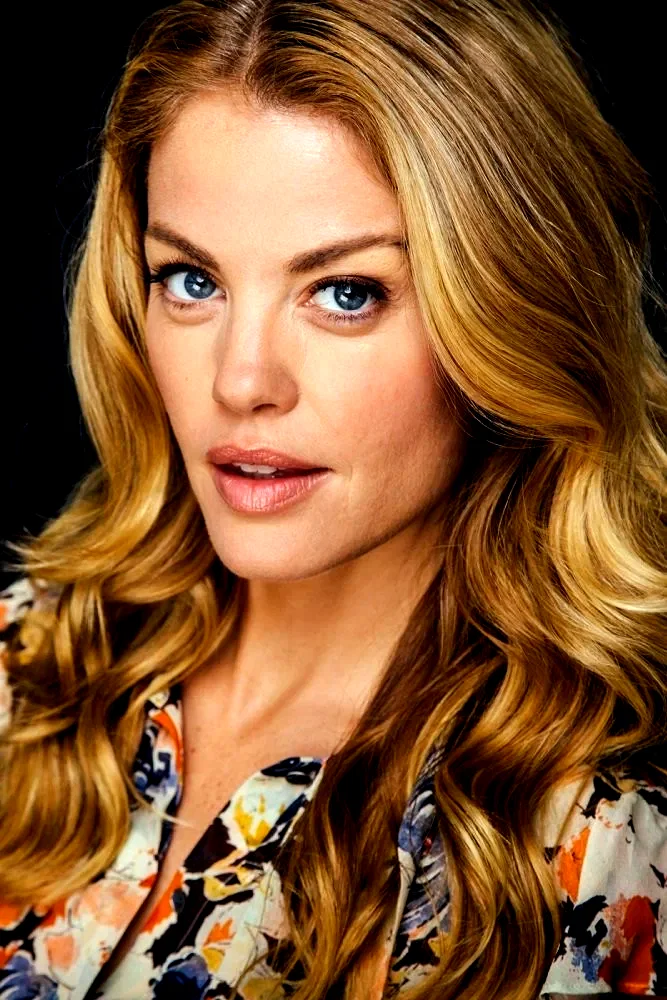  Bree Williamson