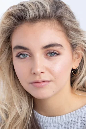  Chloe Skoczen