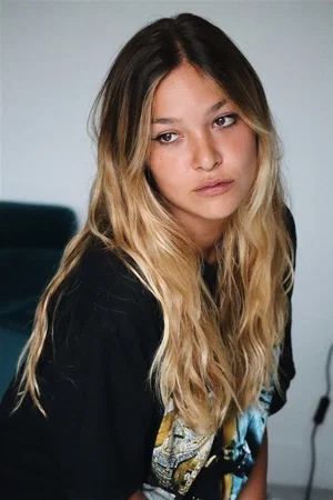  Anja Verderosa