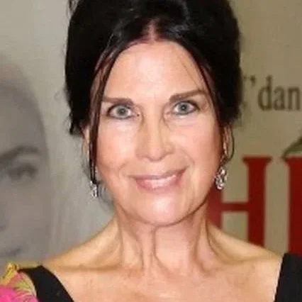  Zerrin Arbaş