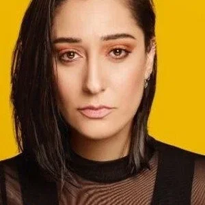  Victoria Sio