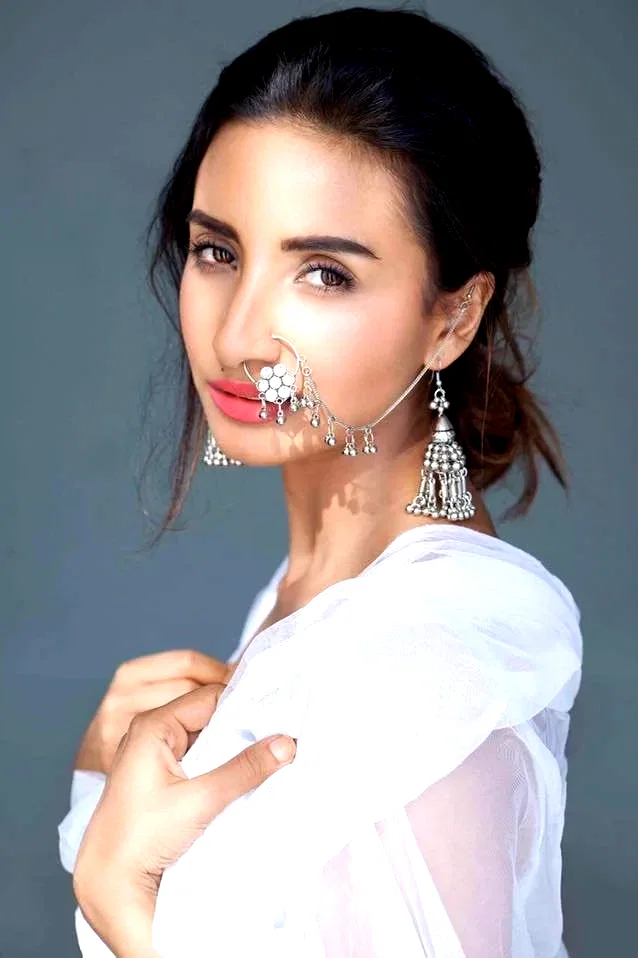  Patralekhaa