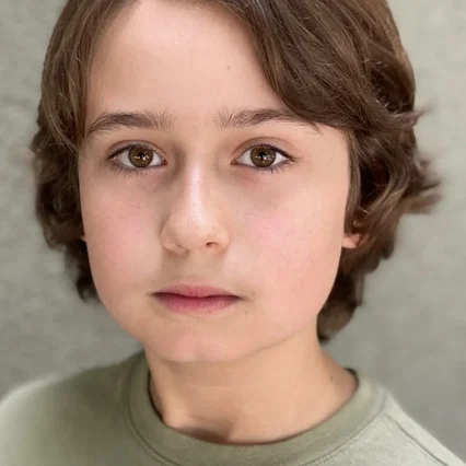  Noah Salsbury Lipson