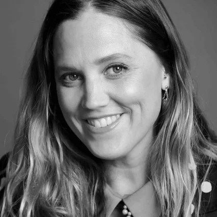  Heidi Ewing