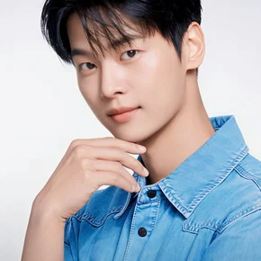 Photo star :  Cha Hak-yeon