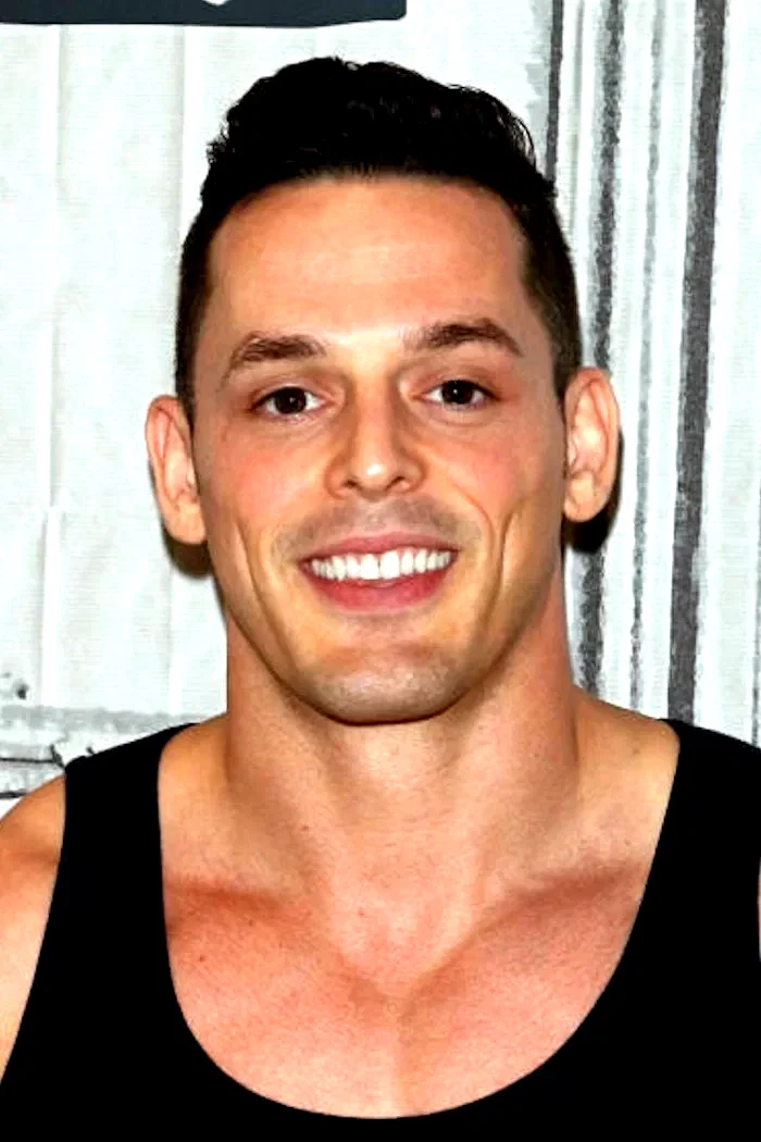  Jessie Godderz