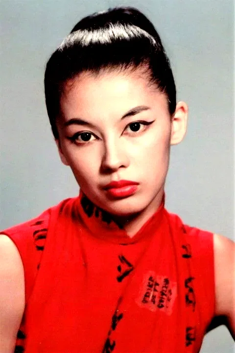  France Nuyen