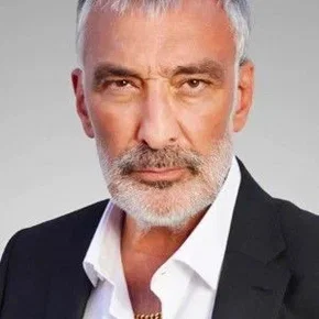 Photo star :  Yıldırım Memişoğlu