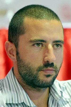  Ozan Bilen