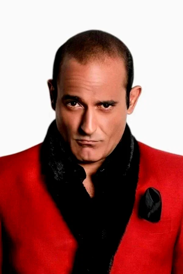  Akshay Khanna