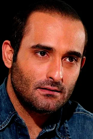  Akshay Khanna