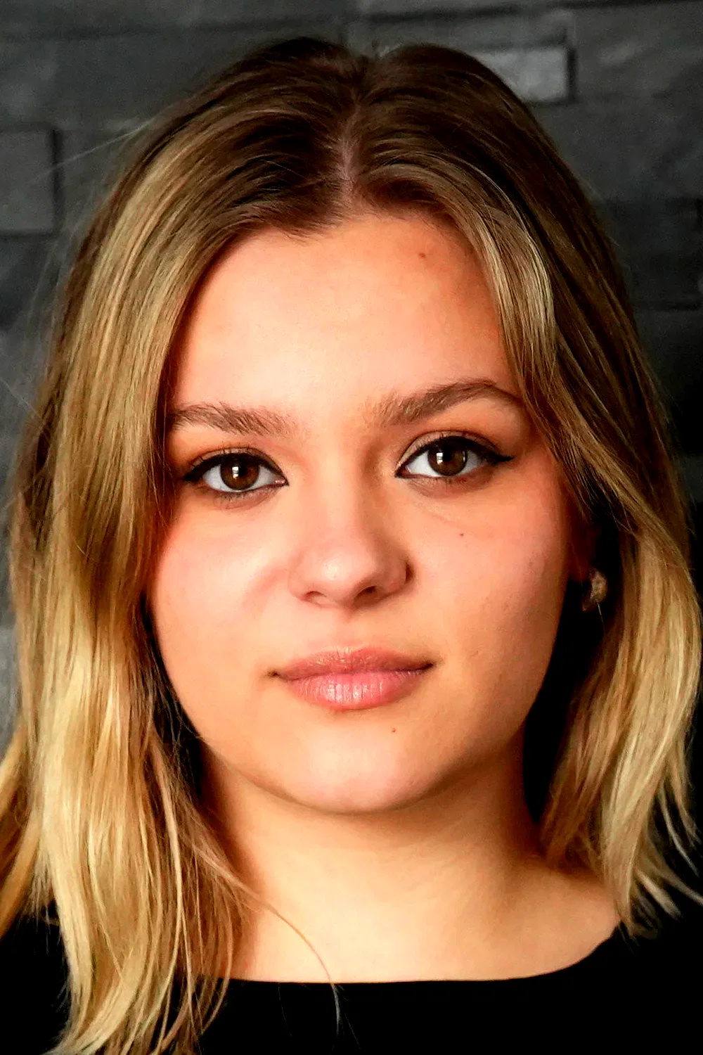  Maisy Stella
