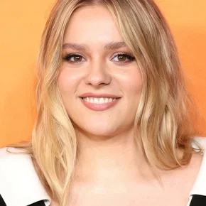 Photo star :  Maisy Stella