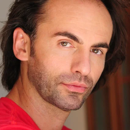  Dan Istrate