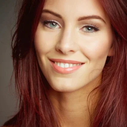  Alicia Endemann