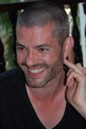  Víctor García