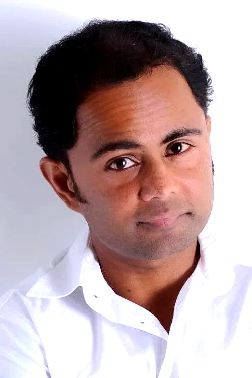  Ravi Narayan
