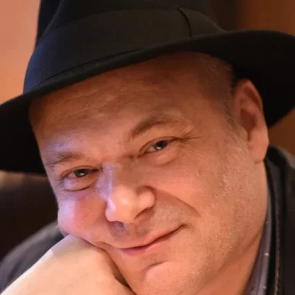  Alexander Balanescu