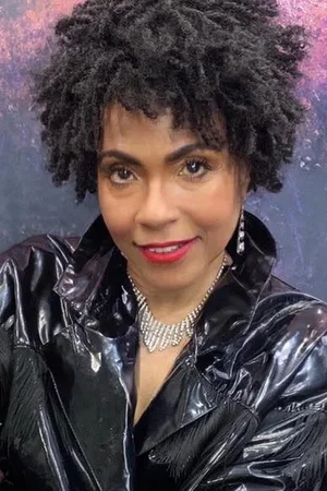  Ednah Holt photo