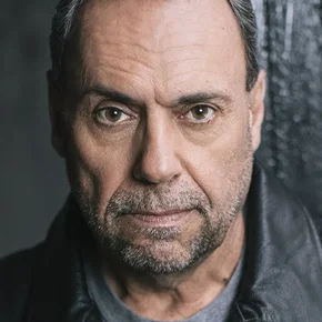 Photo star :  Damon Gregory
