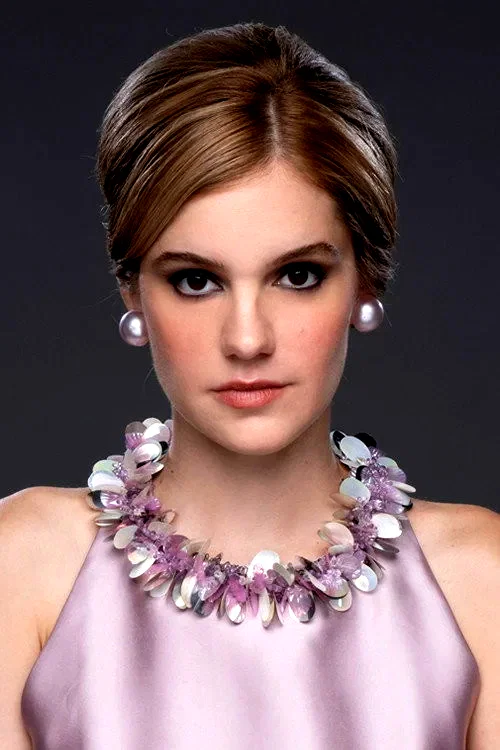  Natasa Exintaveloni