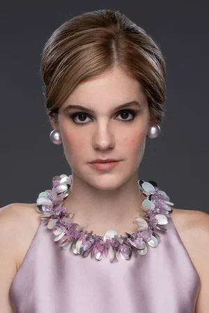 Natasa Exintaveloni