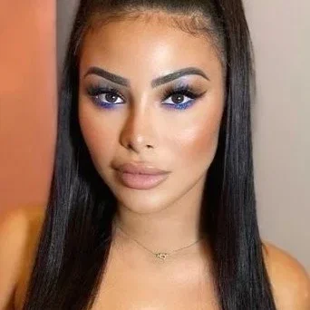  Maeva Ghennam