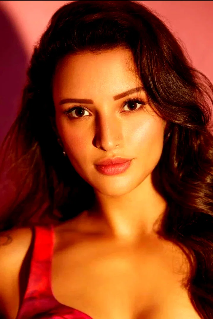  Tripti Dimri