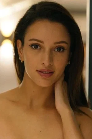  Tripti Dimri