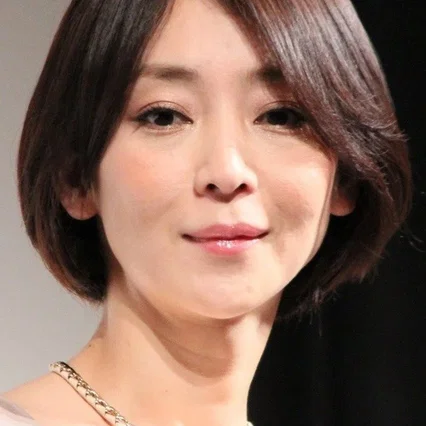  Izumi Inamori