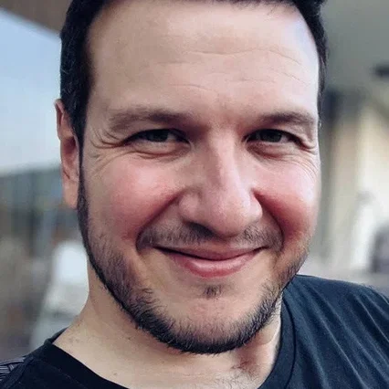  Şahan Gökbakar