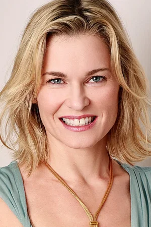  Kiki Harris