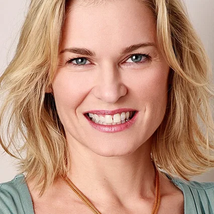  Kiki Harris