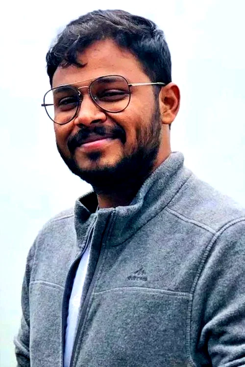 Cibi Chakaravarthi