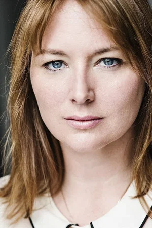  Beth Chalmers
