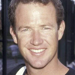 Photo star :  Marc McClure