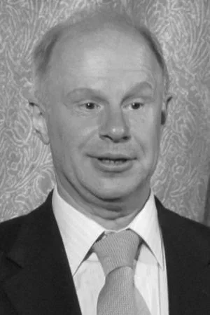  Авангард Леонтьев