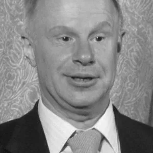  Авангард Леонтьев