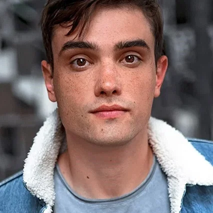  Alexander Biglane