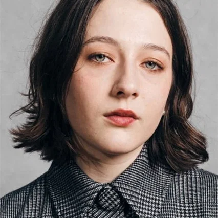  Lily Collias