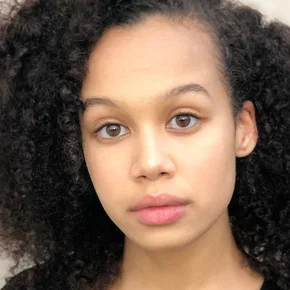 Photo star :  Annarah Cymone