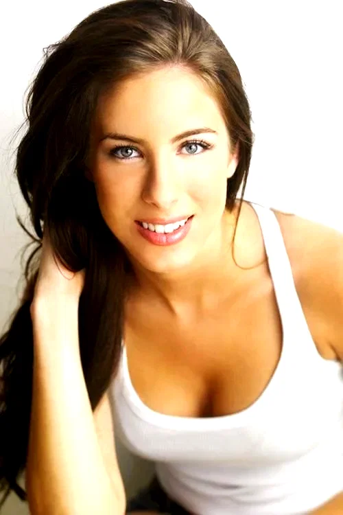  Claire Cavalheiro