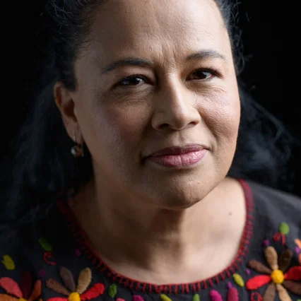  Sylvia Sossa