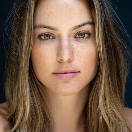  Stefanie Yunger