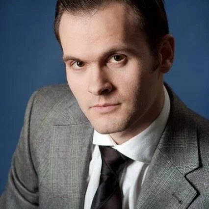  Александр Лобанов