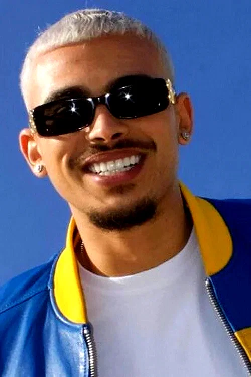  Greg Yega